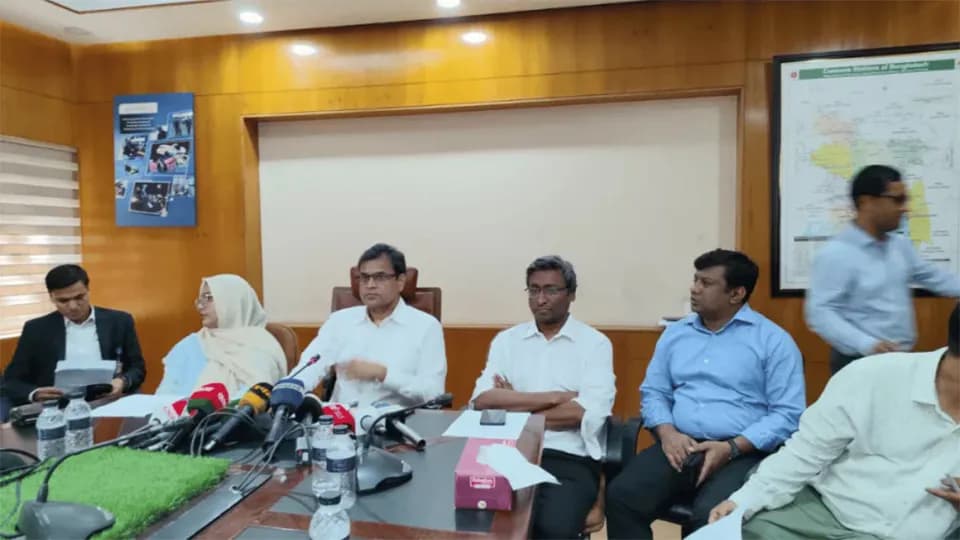 Dhaka Airport import cargo operations continue without scanner