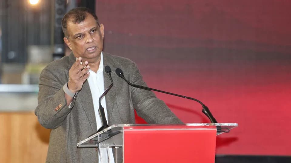 AirAsia co-founder rejects bailout claims
