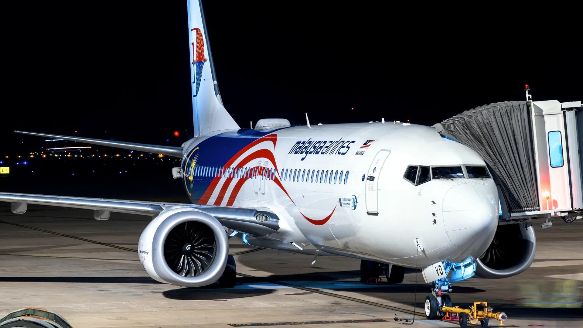 Oxygen shortage reportedly strands 78 Malaysia Airlines passengers
