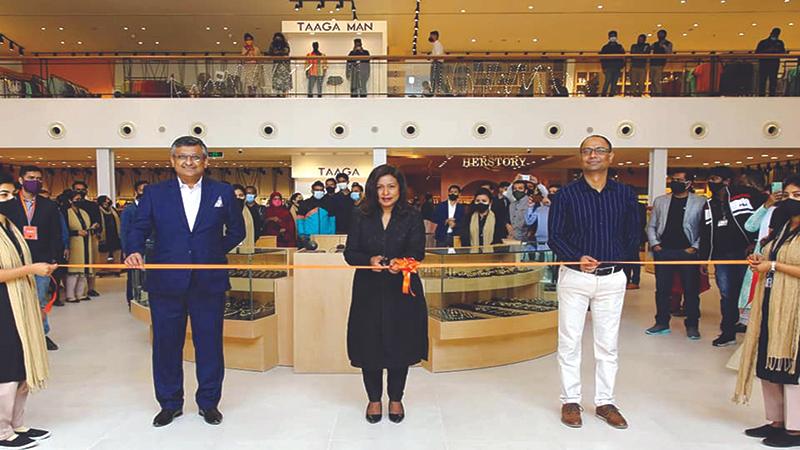Aarong launches multi-brand outlet at Tejgaon