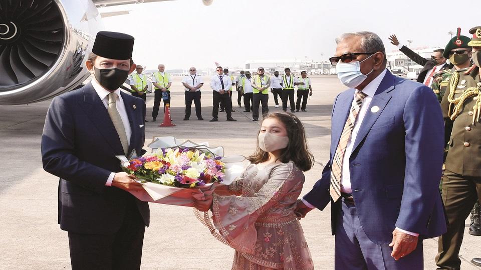 BD rolls out red carpet to welcome Brunei Sultan