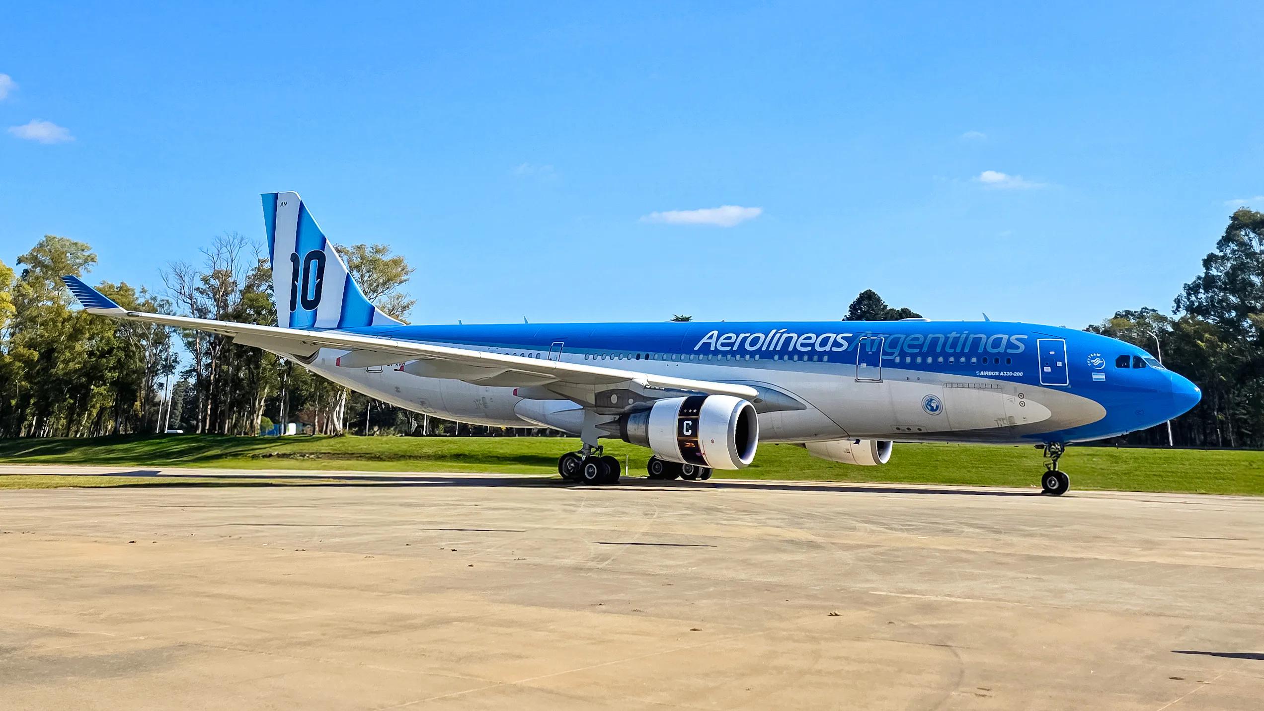 Argentine national airline unveils Messi-themed plane for World Cup