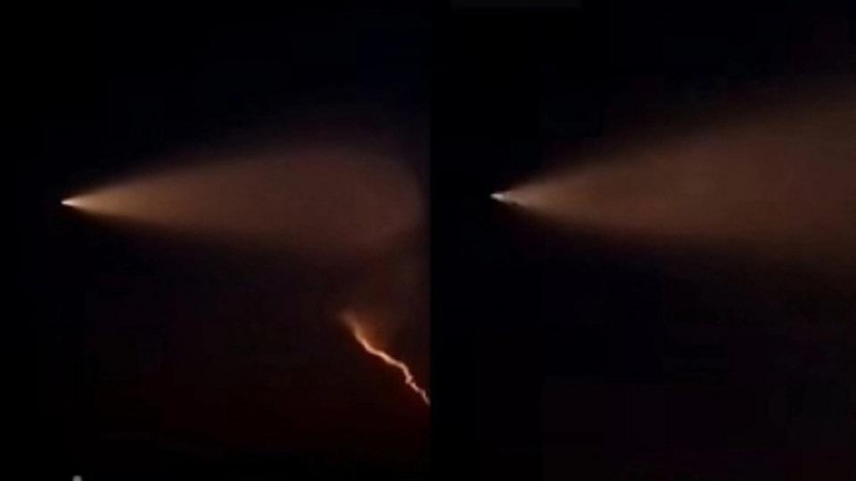 কক্সবাজারের আকাশে ‘মিসাইল’ আকৃতির আলোর ঝলক