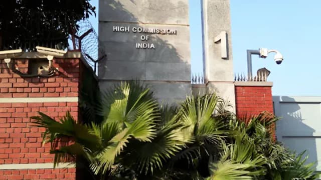 ভিসাপ্রত্যাশীদের সতর্কবার্তা দিলো ভারতীয় হাইকমিশন