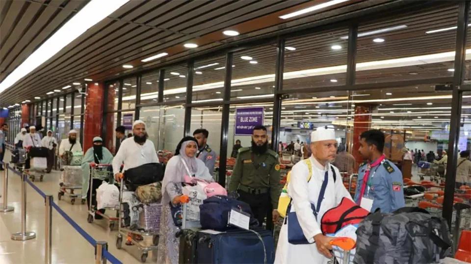 Over 57,000 Bangladeshi Hajis return