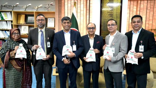 Biman to distribute Eid gifts, special meals for passengers on Eid al-Adha