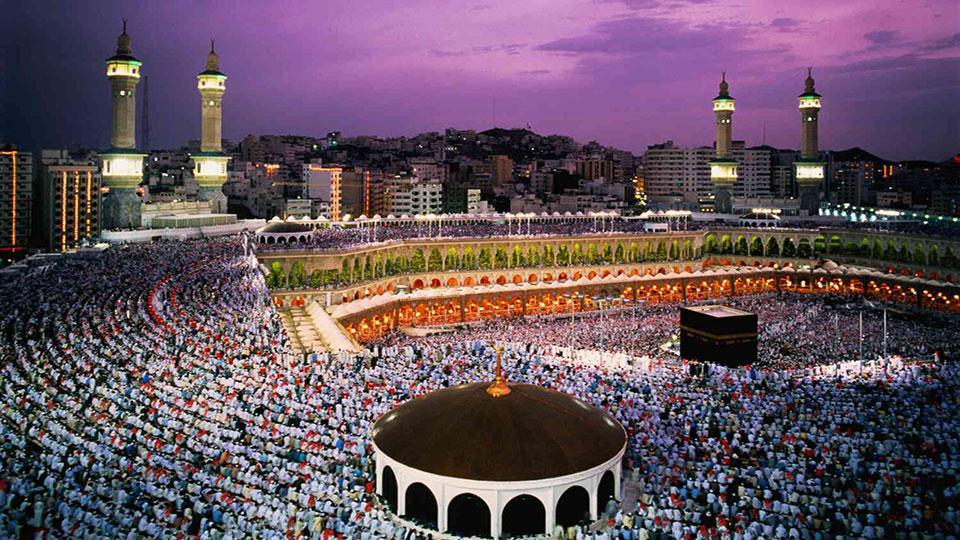 Govt reduces hajj cost by BDT 92,450 for 2024