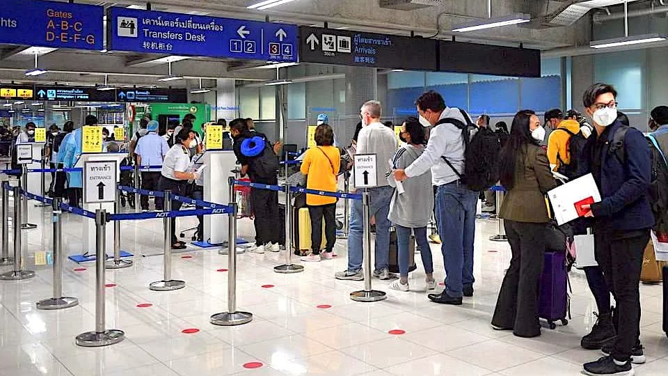 Thailand warns of visa cancellations amid tourist misconduct