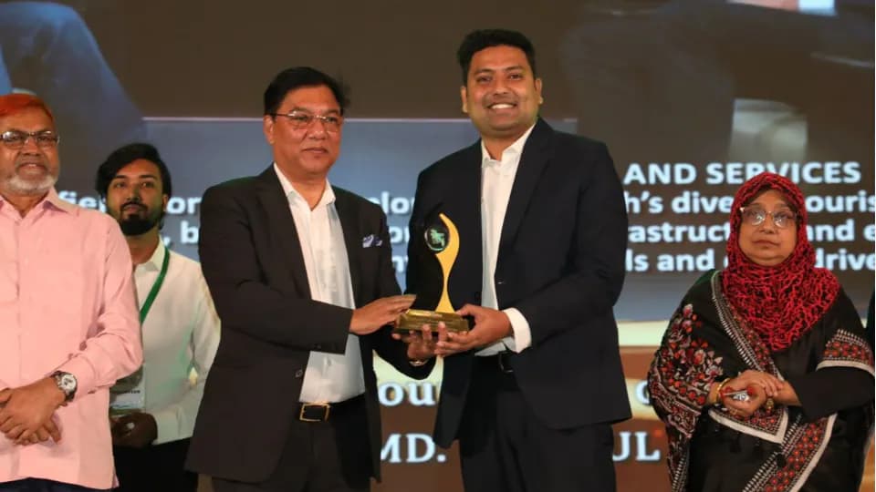 Journalist Naym Abir wins award for tourism reporting