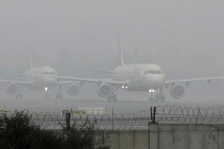 Dense fog, poor visibility disrupt flights at Delhi airport