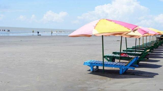 বৈরী আবহাওয়া - পর্যটক শূন্য কুয়াকাটা