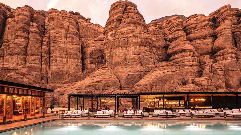 Saudi Arabia cancels hotel license fees to boost tourism