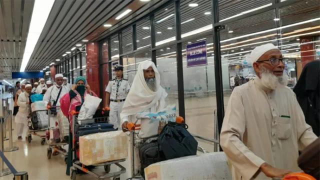 Over 68,000 Bangladeshi Hajj pilgrims return home