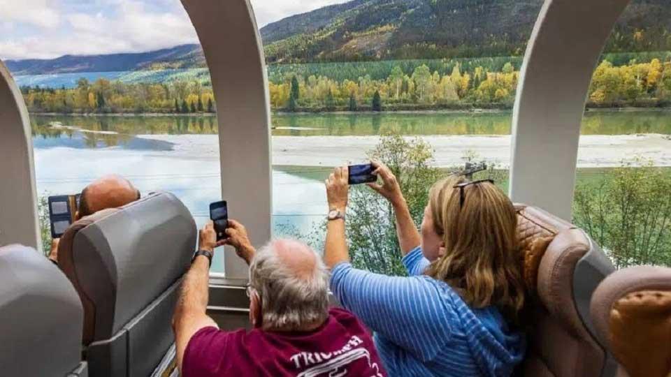 Canada to open exclusive rockies rail route