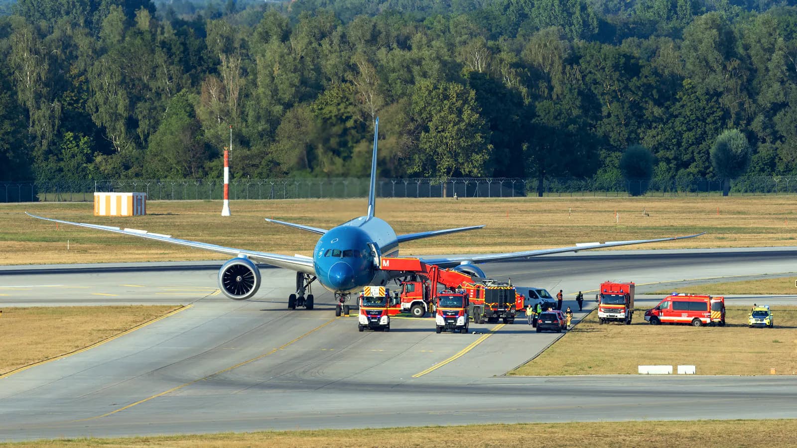 Vietnam Airlines 787 suffers major damage after late takeoff from Munich