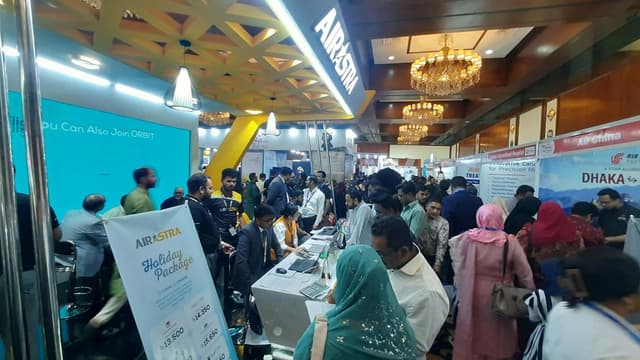 শেষ দিনেও ঢাকা ট্রাভেল মার্টের পর্যটনমেলায় উপচে পড়া ভিড়