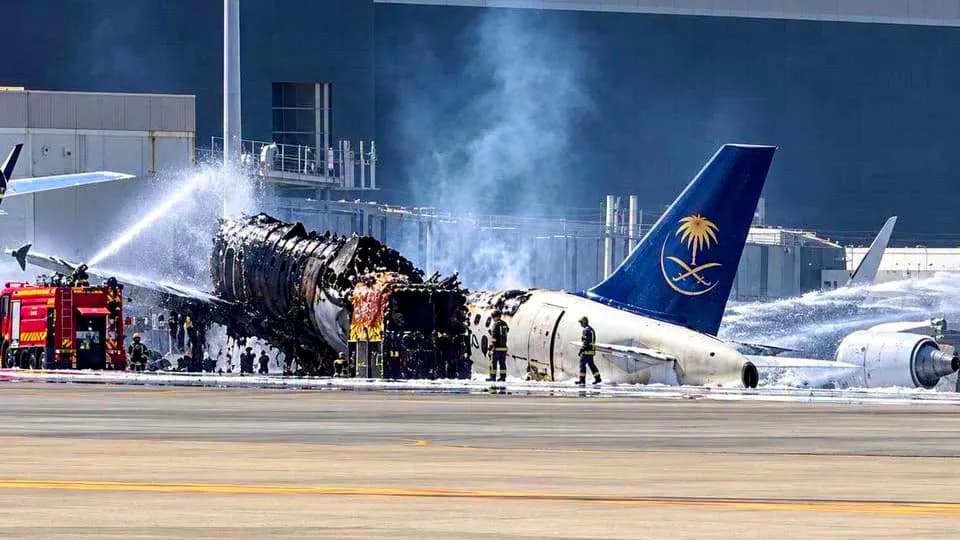Saudia pilot killed, aircraft damaged in missile attack on Riyadh airport