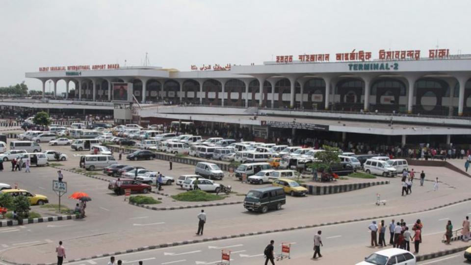 Separate health screening arranged for passengers from UK at airports