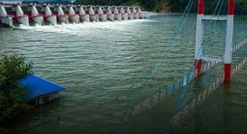 ডুবে গেছে রাঙামাটির ঝুলন্ত সেতু, ভ্রমণে নিষেধাজ্ঞা