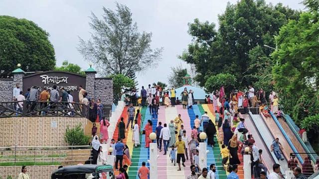পর্যটকে মুখরিত পাহাড়কন্যা বান্দরবান