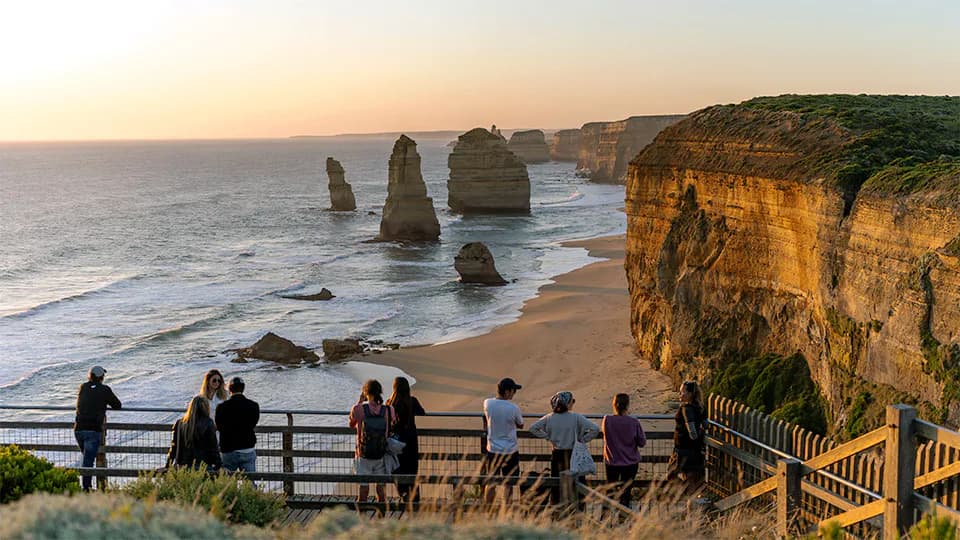 Australia launches 10-year tourism strategy