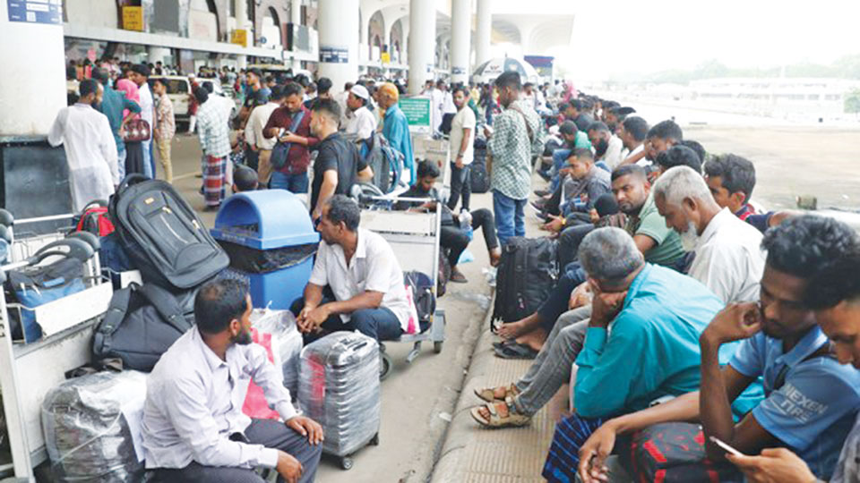 ME airspace shutdown leads to over 1,000 flight cancellations