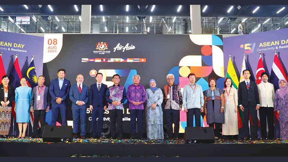 AirAsia operates 3,200 weekly flights among ASEAN countries