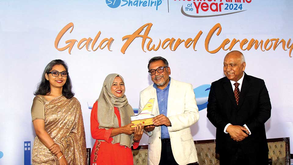 Emirates wins Gold for Best In-Flight Service in Business Class