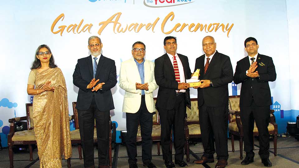 US-Bangla secures Gold for Best In-Flight Service (Domestic)