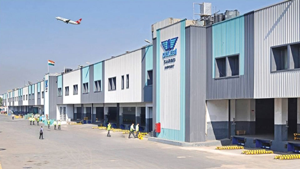 Inditex first to use new land-air corridor out of BD via India for export