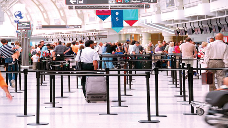 Strong int'l traffic propels continuing air travel recovery