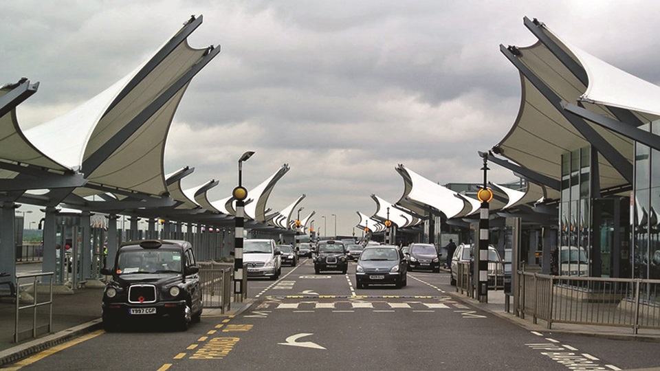 London Heathrow to charge for passenger drop off from October