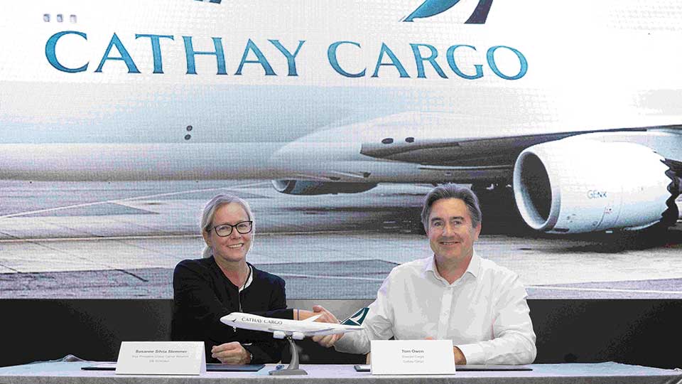 Cathay Cargo commemorates DB Schenker's membership of Corporate SAF Programme