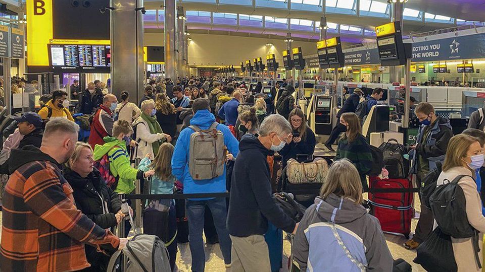 Heathrow puts curbs to cope with travel surge