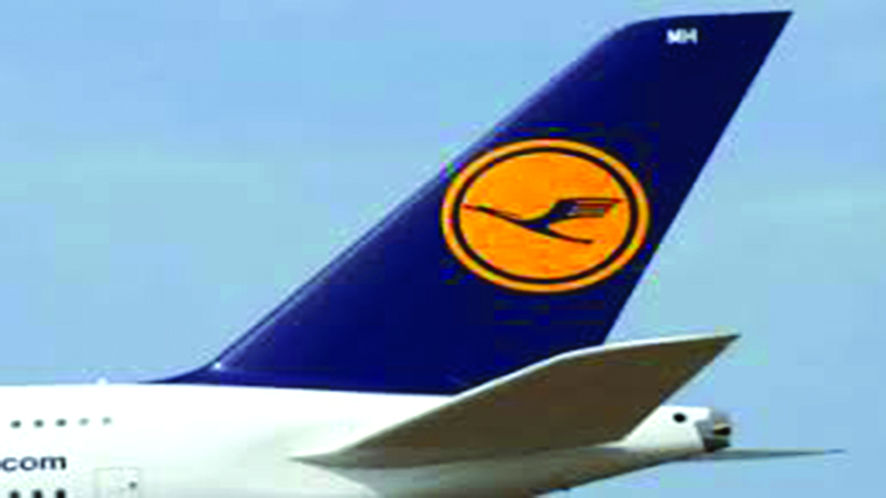 Lufthansa sells USD 1.9bn bond to repay bailout loan