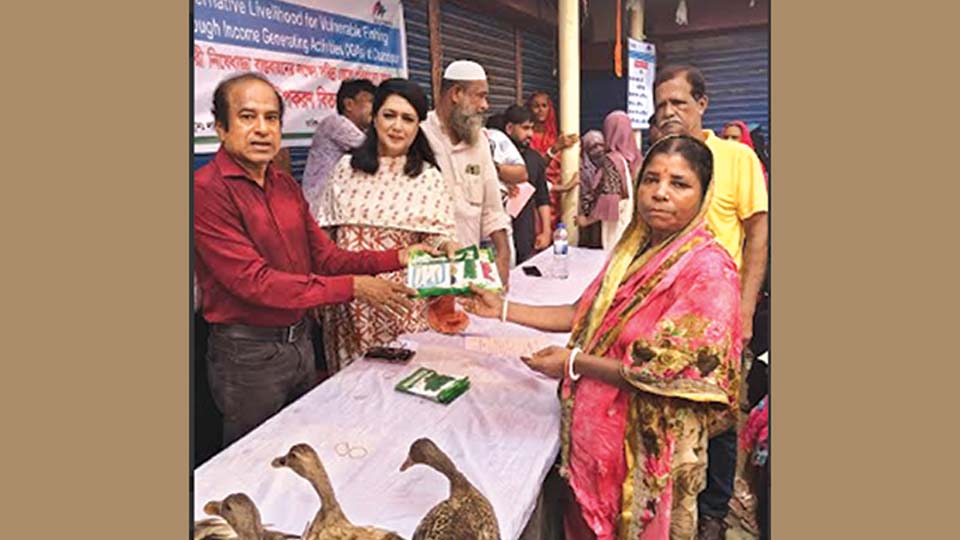 MTB Foundation distributes livelihood assets grant among fishing communities