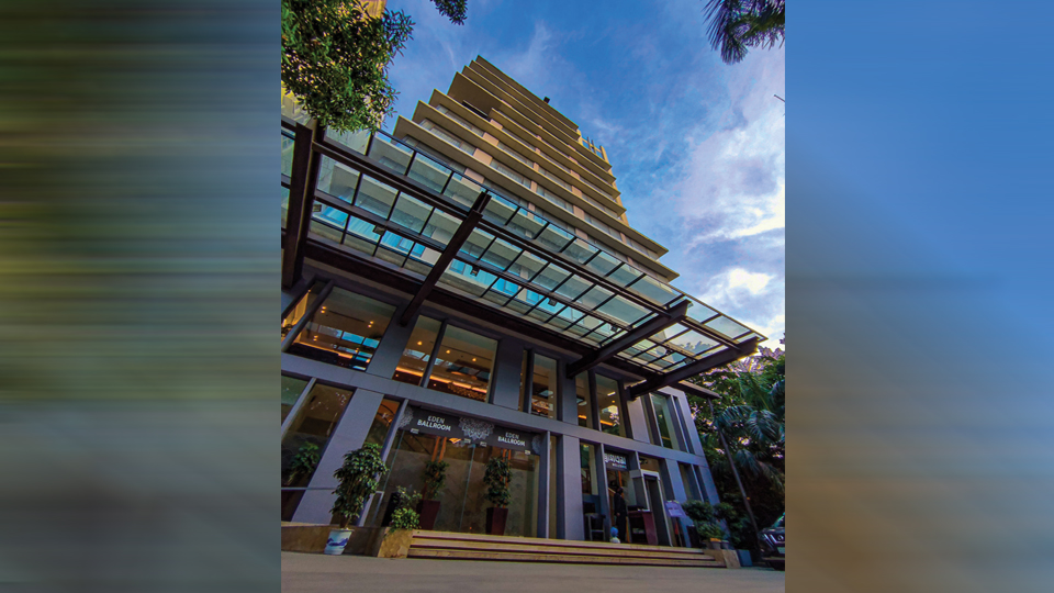 Amari Dhaka wins award as Best Contemporary Business Hotel
