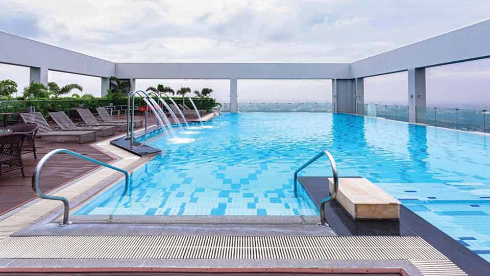 Learn swimming at Sheraton Dhaka this summer