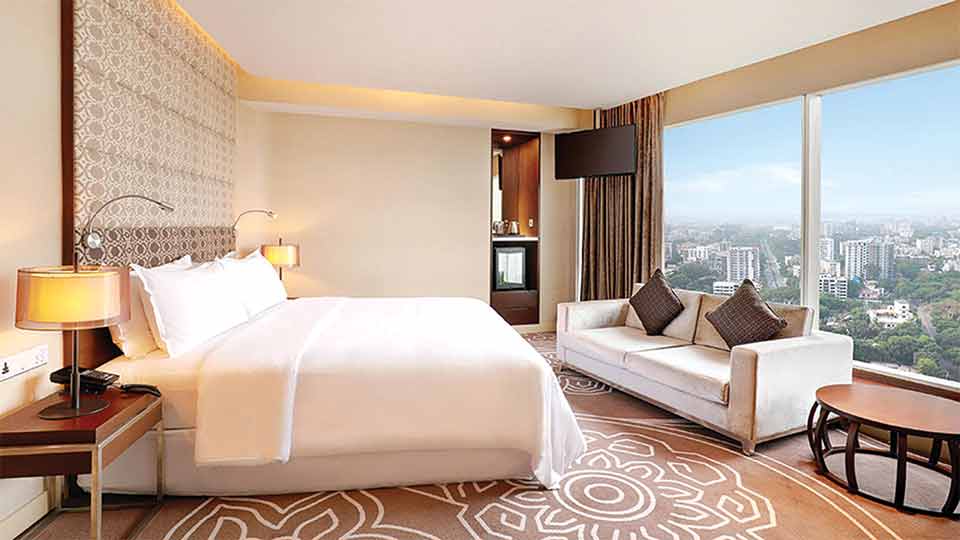 Memorable staycation at Crowne Plaza Dhaka Gulshan