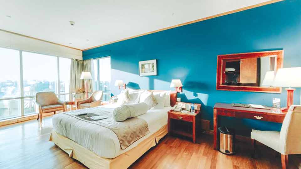 Peninsula Chittagong's autumn escape offer