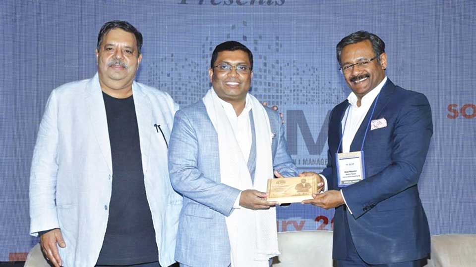 Shakawath Hossain honoured  at HI-AIM Conference