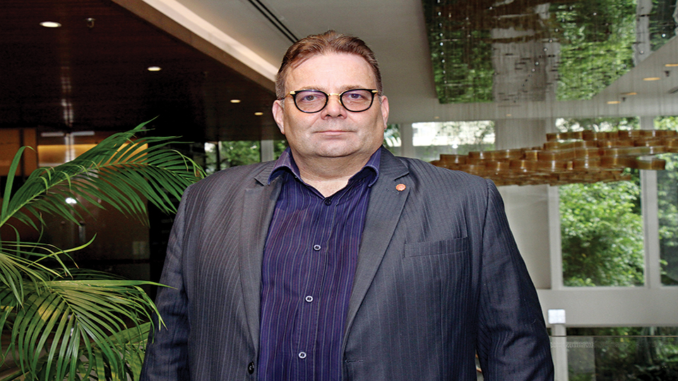 We think globally but act locally : Amari Dhaka GM