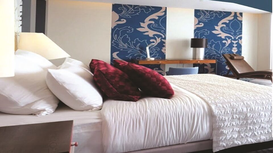 Le Meridien Dhaka is offering two attractive summer staycation packages