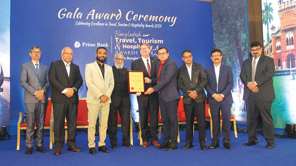 Momo Inn obtains Leading Hotel in North Bengal award