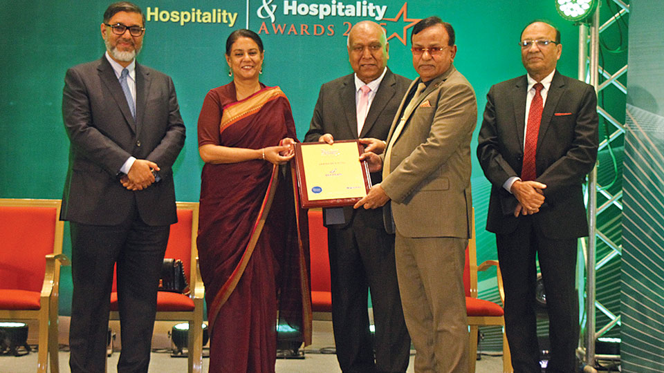 Sea Pearl, InterContinental recognized as Leading MICE Hotels