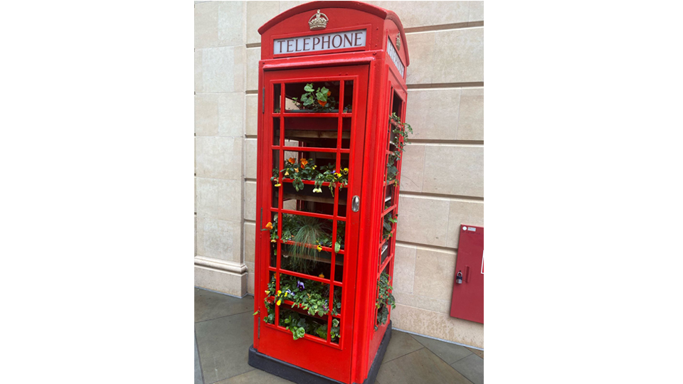 UK Targets 43.4 Million Int. Visitors in 2025