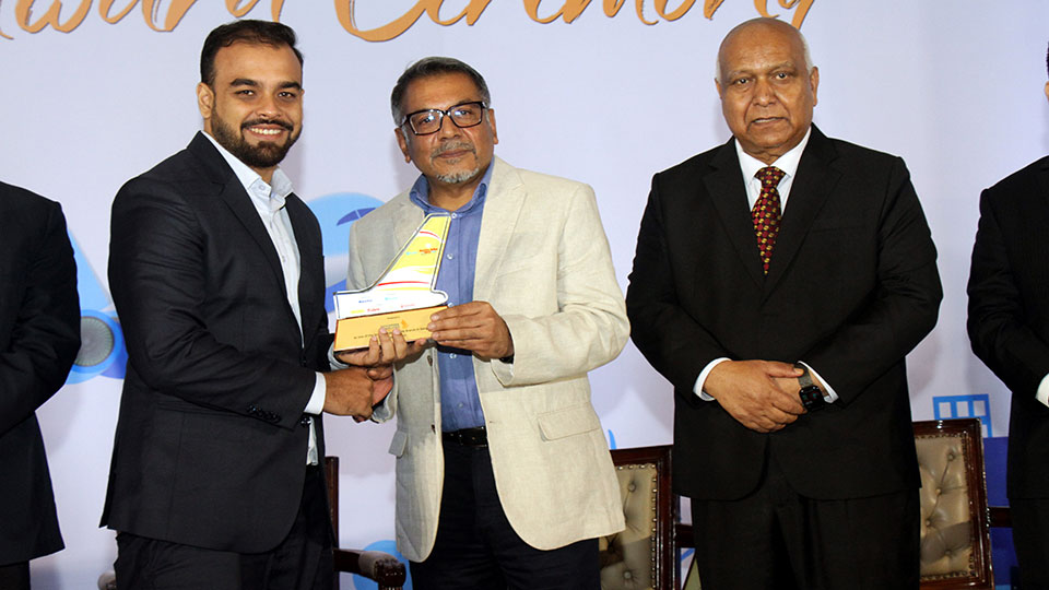 Singapore Airlines receiving award in this category too