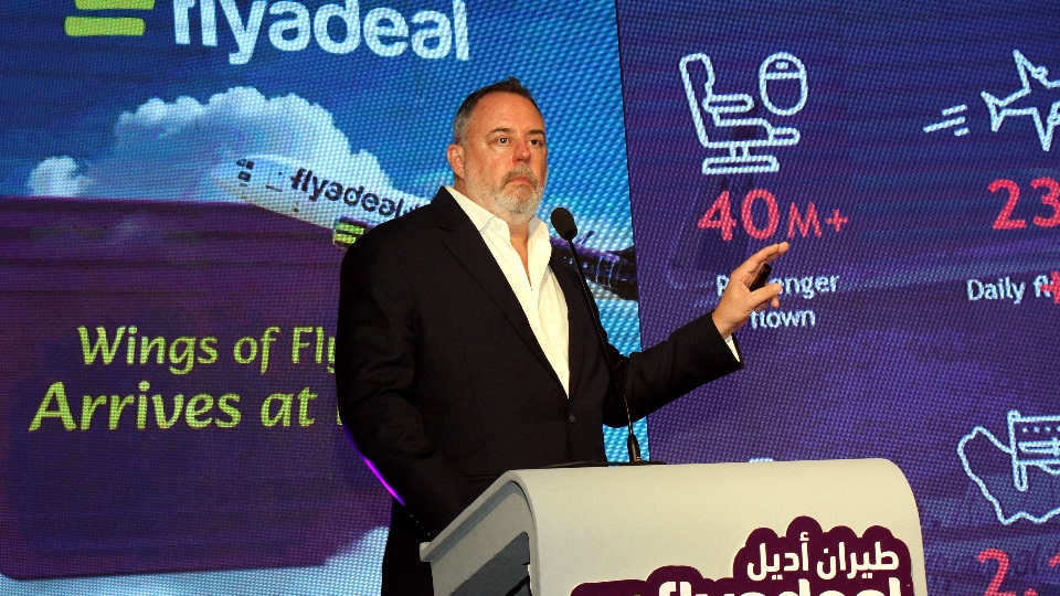 Flyadeal CEO Steven Greenway presenting key achievements of the airline at the ceremony