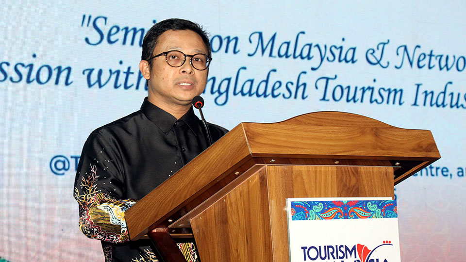 Malaysia targets to welcome 300,000 arrivals from Bangladesh in 2025