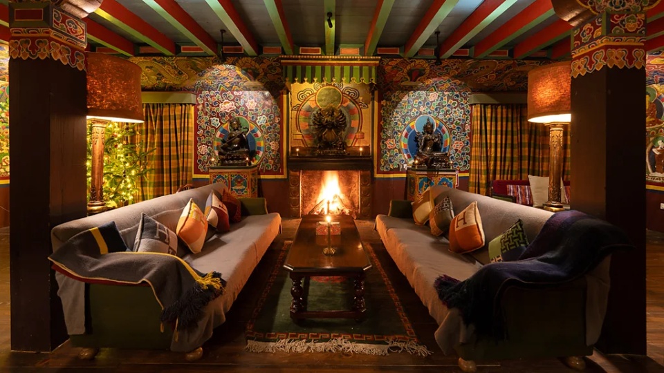 Bikers can also bed down in the lavish Happy House lodge in Phaplu